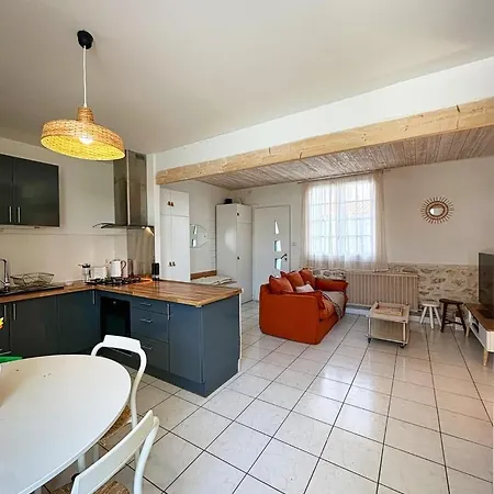 Maloquet, Maison Chaleureuse Proche Ile De Re La Rochelle (Charente-Maritime)